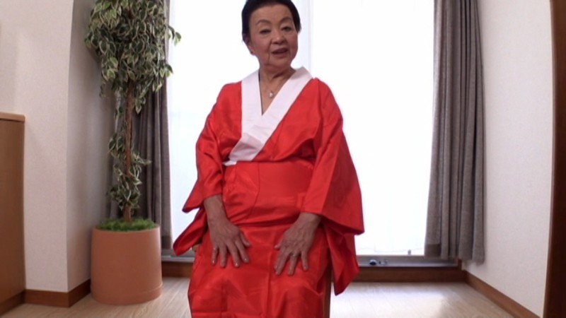 81歳 小笠原祐子の着物姿