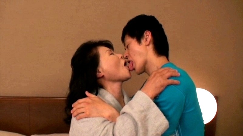古希熟女 紫笑子 71歳のサンプル画像11