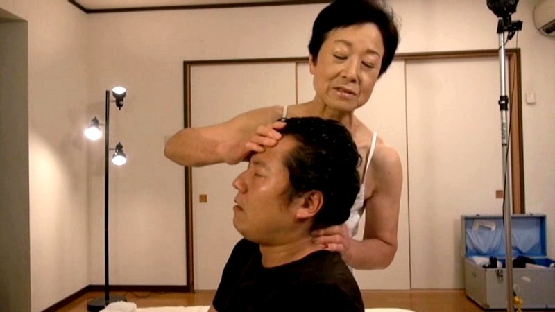 初撮り 古希熟女 田原伸江のサンプル画像11