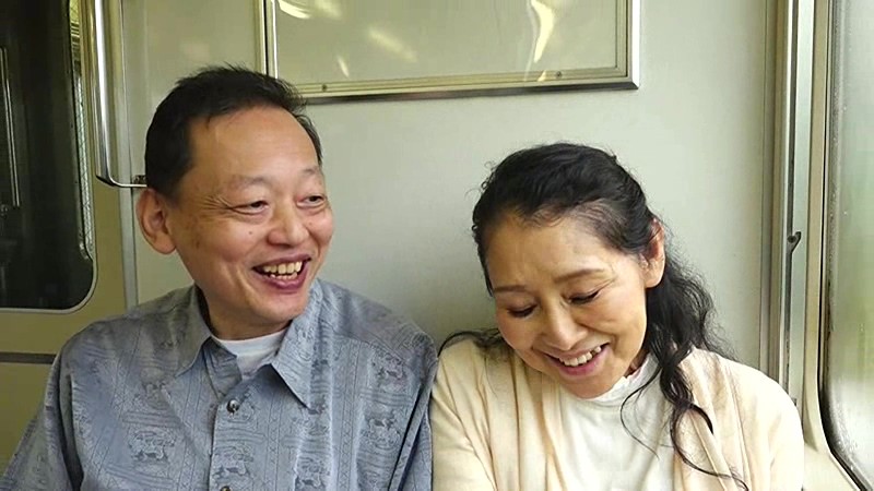 老年交尾 澤夫妻の古希フルムーン ～勝沼の旅～ 澤すみれのサンプル画像1
