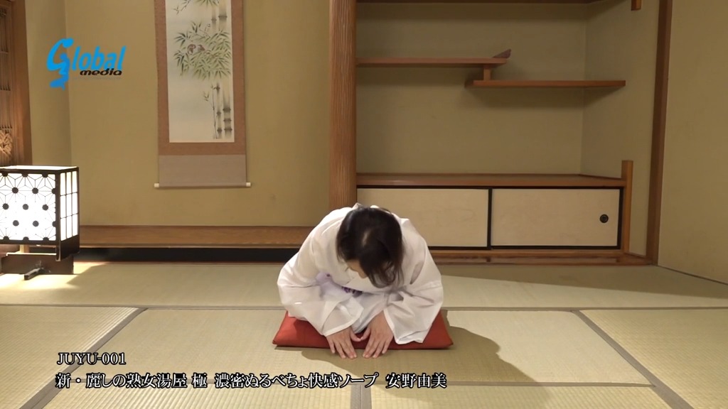 新・麗しの熟女湯屋 極 濃密ぬるべちょ快感ソープ 安野由美 本編動画画像18