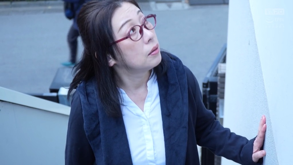 母60歳 還暦売春 息子のためにわたしを売ります 柏木舞子 本編動画画像2