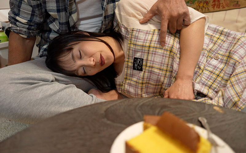 素人の縛り生中出し【敏感イキ狂い痙攣妻編】お隣の優しい奥さんが料理のお裾分けをくれたので、カラダも一緒に食べてあげました。 平岡里枝子のサンプル画像3