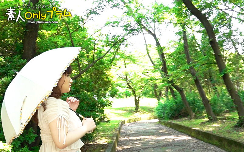 素人わけあり熟女生中出し りう43歳 河原のエロ本のような四十路の熟女 下品すぎる熟白乳プレス… 永田莉雨のサンプル画像1