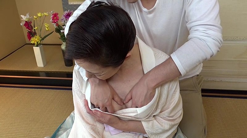 還暦で初撮り 高宮佐和子のサンプル画像2