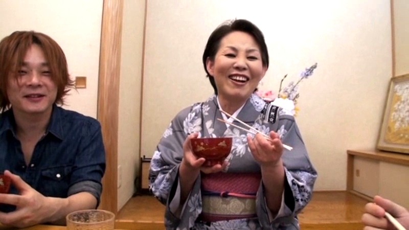 還暦熟母 八千草忍のサンプル画像1