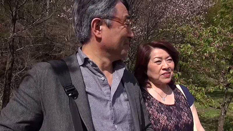 熟年交尾 浜崎夫妻の還暦フルムーン ~上塩原の旅~ 浜崎直子のサンプル画像1