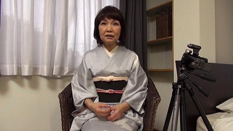 乱交大好きドスケベ還暦熟女 五木さゆりの初撮りデビュー映像。性欲と好奇心に素直に生きてきた63歳がプロの現場でイキまくる!